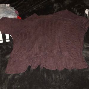 maroon knitted crop top